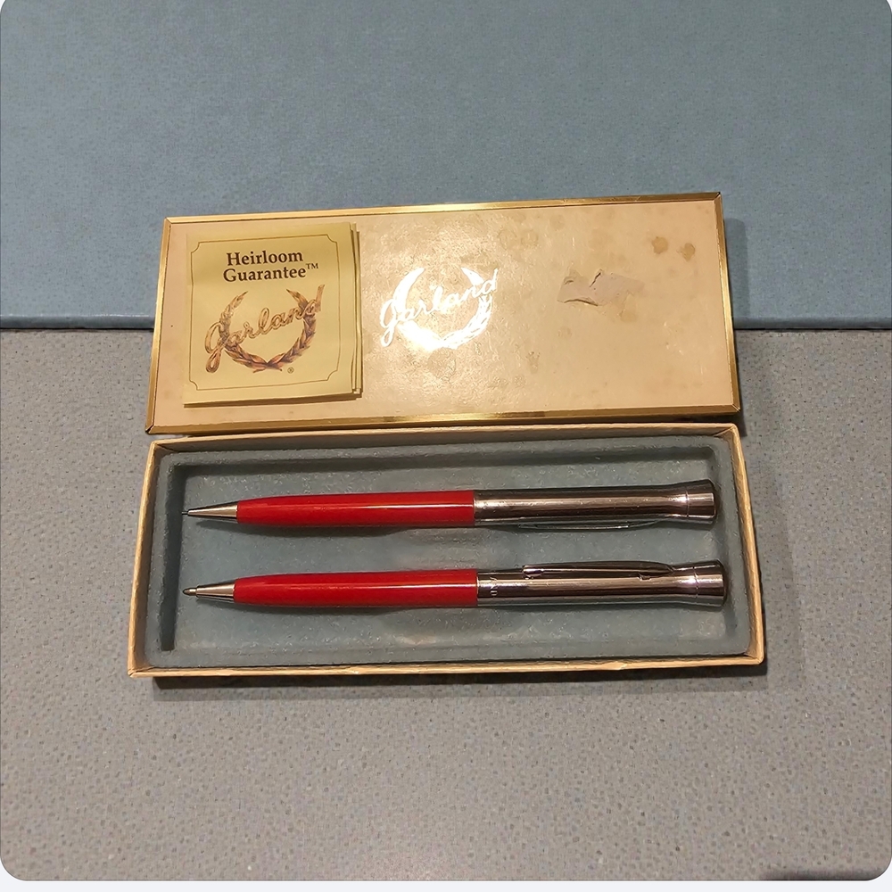 Vintage New garland Gold and Red pen Pencil Set Stationery Box - Picture 4 of 6